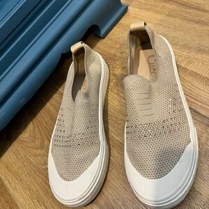 Tan Shimmer Slip-On Sneakers with Breathable Knit Upper l 38 EUR